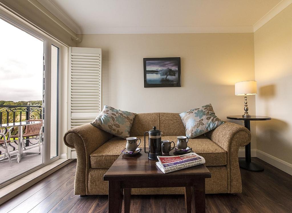 Sitting area in Master suite